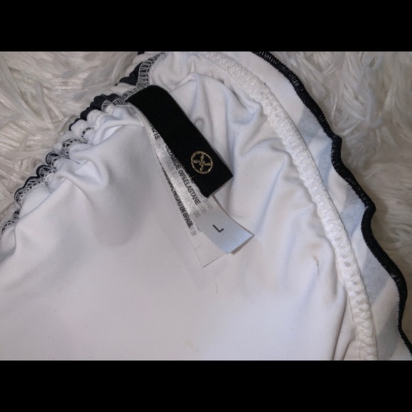 vix paula hermanny bikini white and black top - Picture 6 of 7